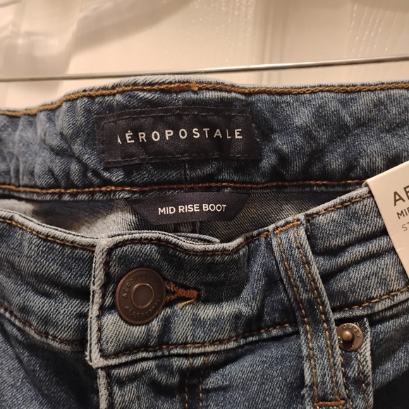 NWT Aeropostle Mid Rise Boot Cut Jeans Size 14S - Picture 2 of 6